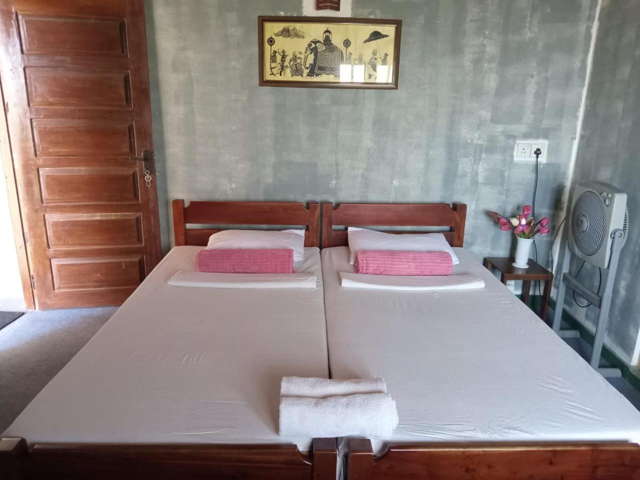 Jily Stay Kandy Bagian luar foto